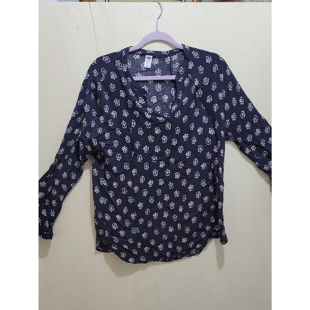 Old Navy Floral-Print Maternity Nursing Top, Long-Sleeve Lightweight Shirt Sz M